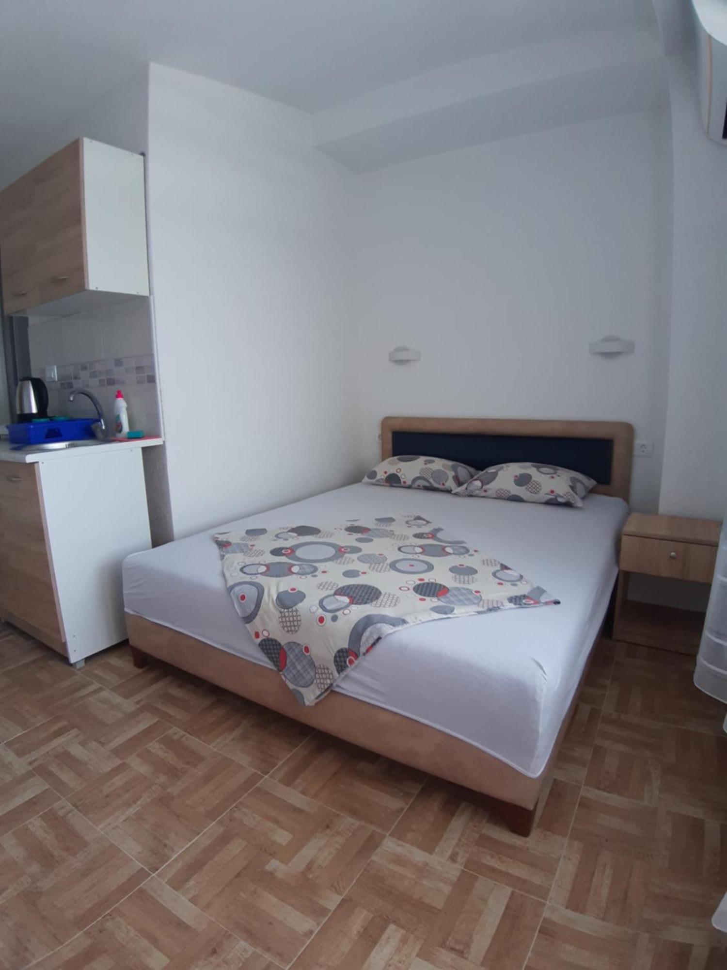 Apartments Snezana バール エクステリア 写真